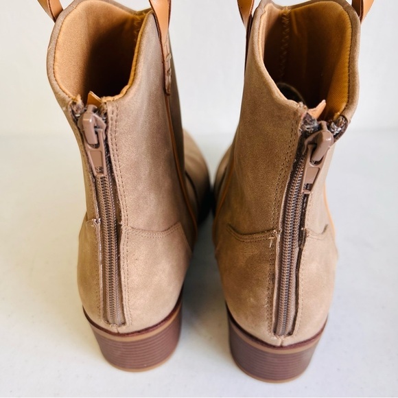 MIA Cream Cowboy Ankle Boot 9.5 - Picture 7 of 8